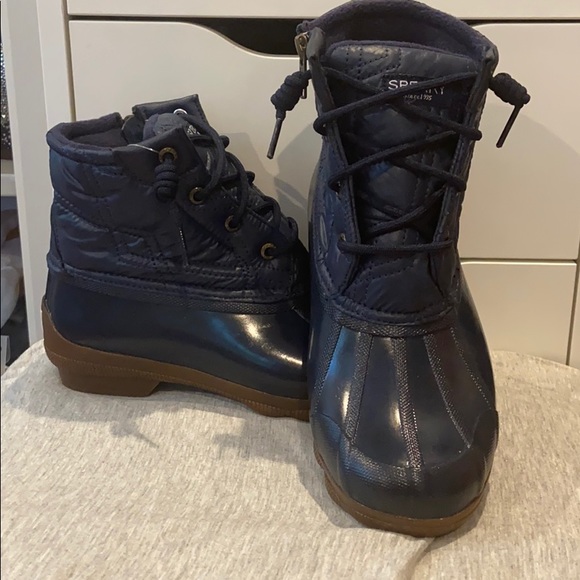 Sperry Shoes - Brand new Navy Sperry Duck Boots SIZE 6